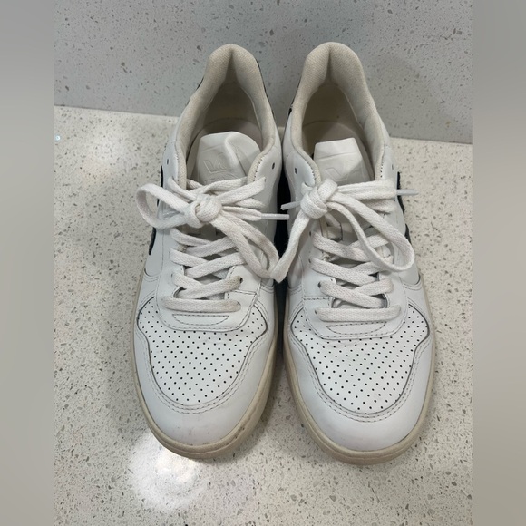 Veja White and Black Casual Sneakers - Picture 3 of 5